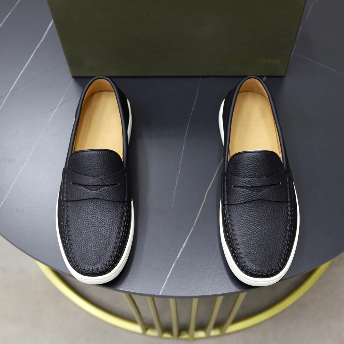 Men's men's shoes 💰480💰BOTTEG* VENET* - high-end boutique Size: 38-44 (45 customized) BV new product, calfskin surface, water-dyed cowhide lining, classic style harmoniously blends with contemporary fashion temperament, rubber soles are light and flexible, water-dyed cowhide lining!
